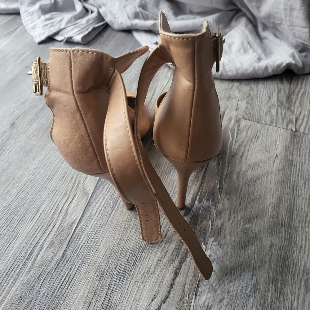 Shoes - Picture 3 of 3